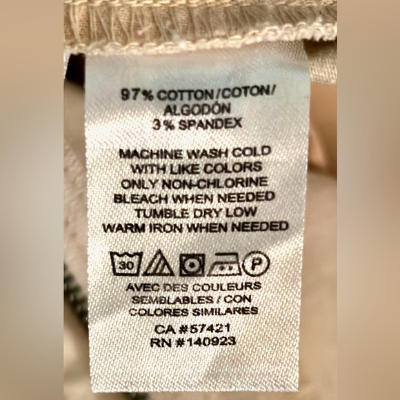 LOFT The Washed Twill Short Women’s Size 8 - Picture 6 of 6